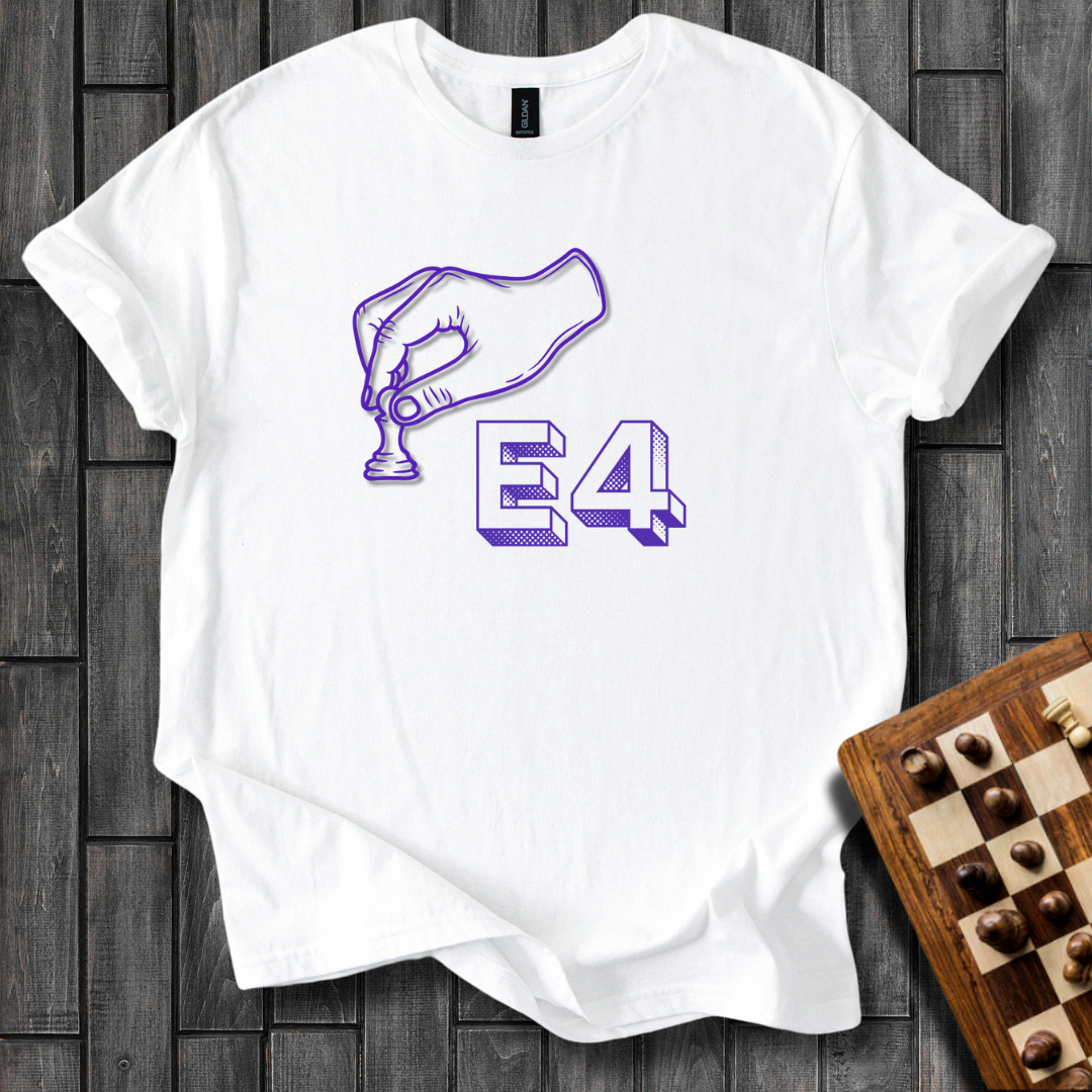 1. e4 Chess T-Shirt